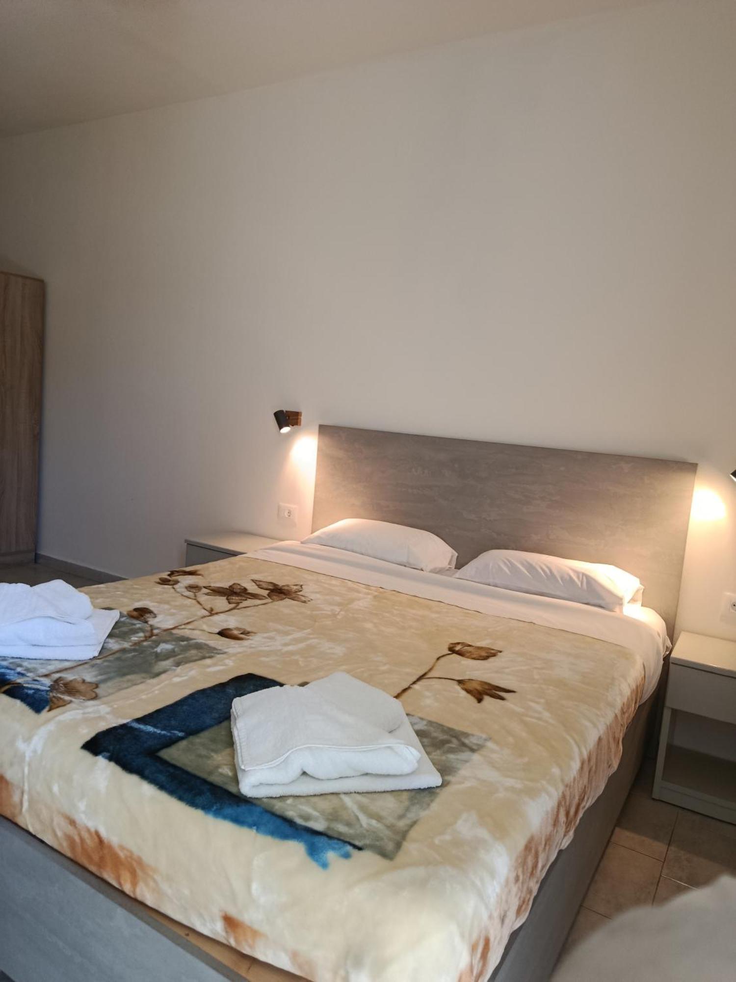 Kleri Beloni Rooms Hriszí Aktí Haniá Kültér fotó